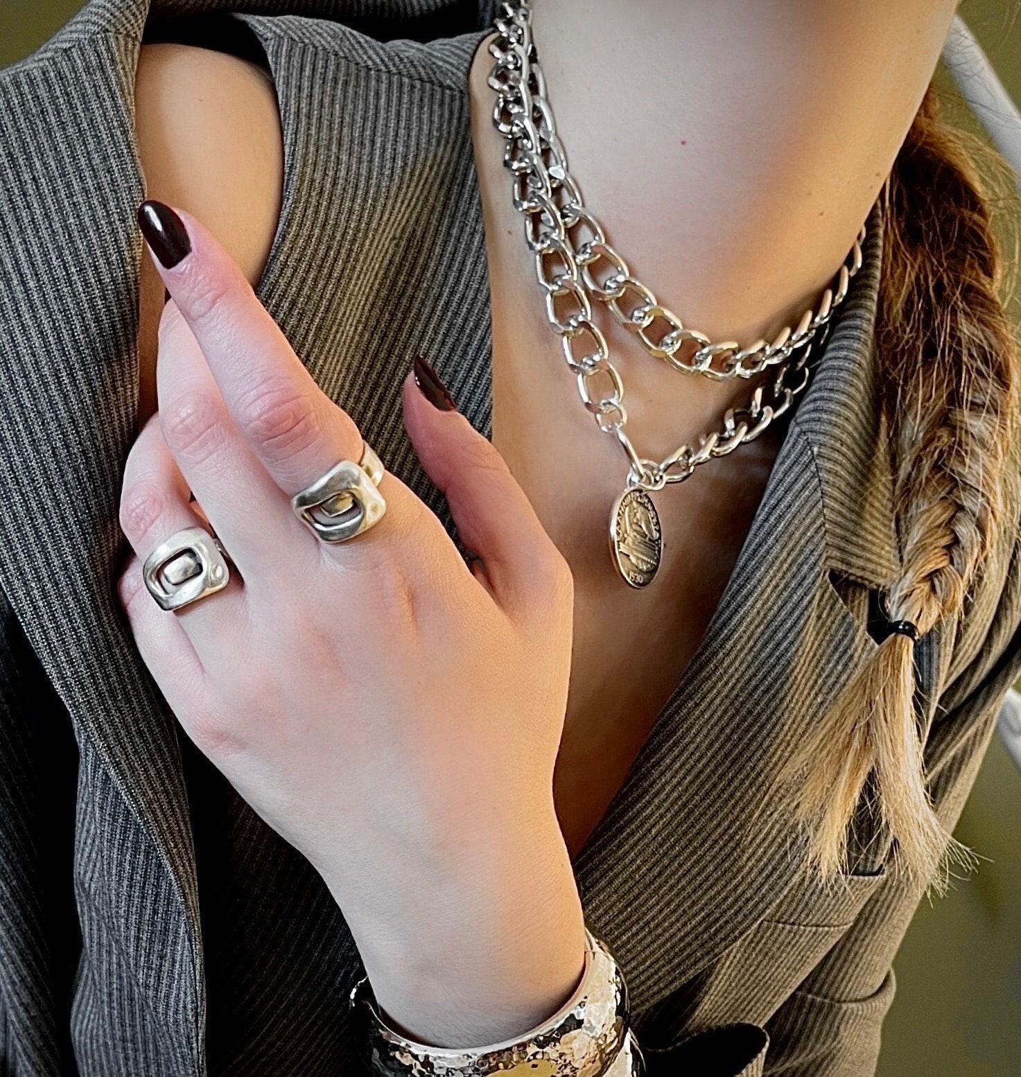 Silver Modern Rock Adjustable Ring, Womens Abstract Belt Ring, Uno