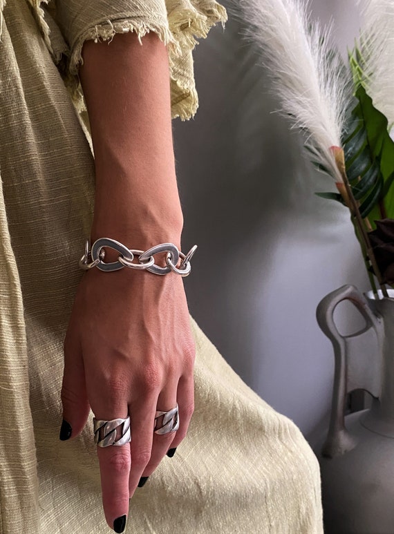 Heavy silver oblong links chain bracelet