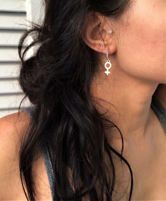 Female earings shop