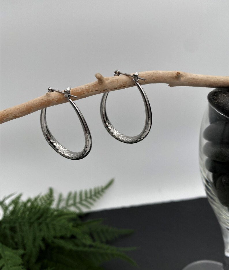 Big Oval Shaped Hoop Earrings• Silver Hammered Hoop Earrings• Classic Style Vintage Earrings• Engraved Pattern Drop Earrings by AnAngelsHug