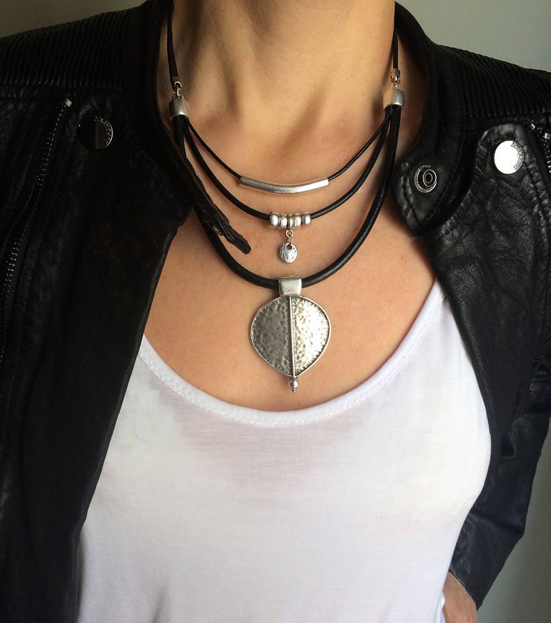 Womens leather statement necklace.silver statetment pentant image 0