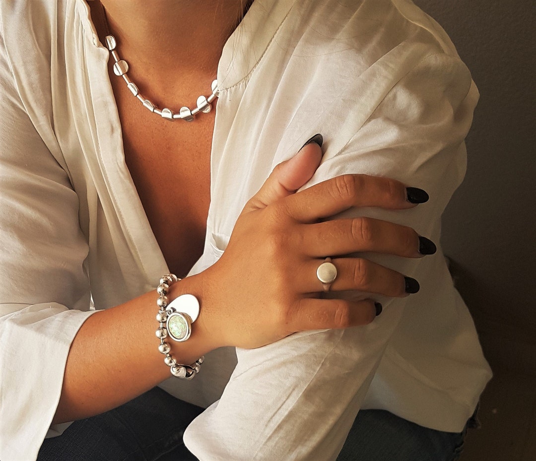 Antique Silver Circular Open Ring, Dainty Smooth Round Frame Ring, Womens Geometric