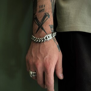 Chunky Stainless Steel Buckle Curb Chain Bracelet: Solid Waterproof Rock Style Chain