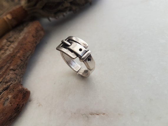 Antique Silver Belt Buckle Adjustable Ring, Vintage Silver Ring, Open Belt Ring, Small Buckle Rock Style Ring, Dainty Band Ring, Womens Gift