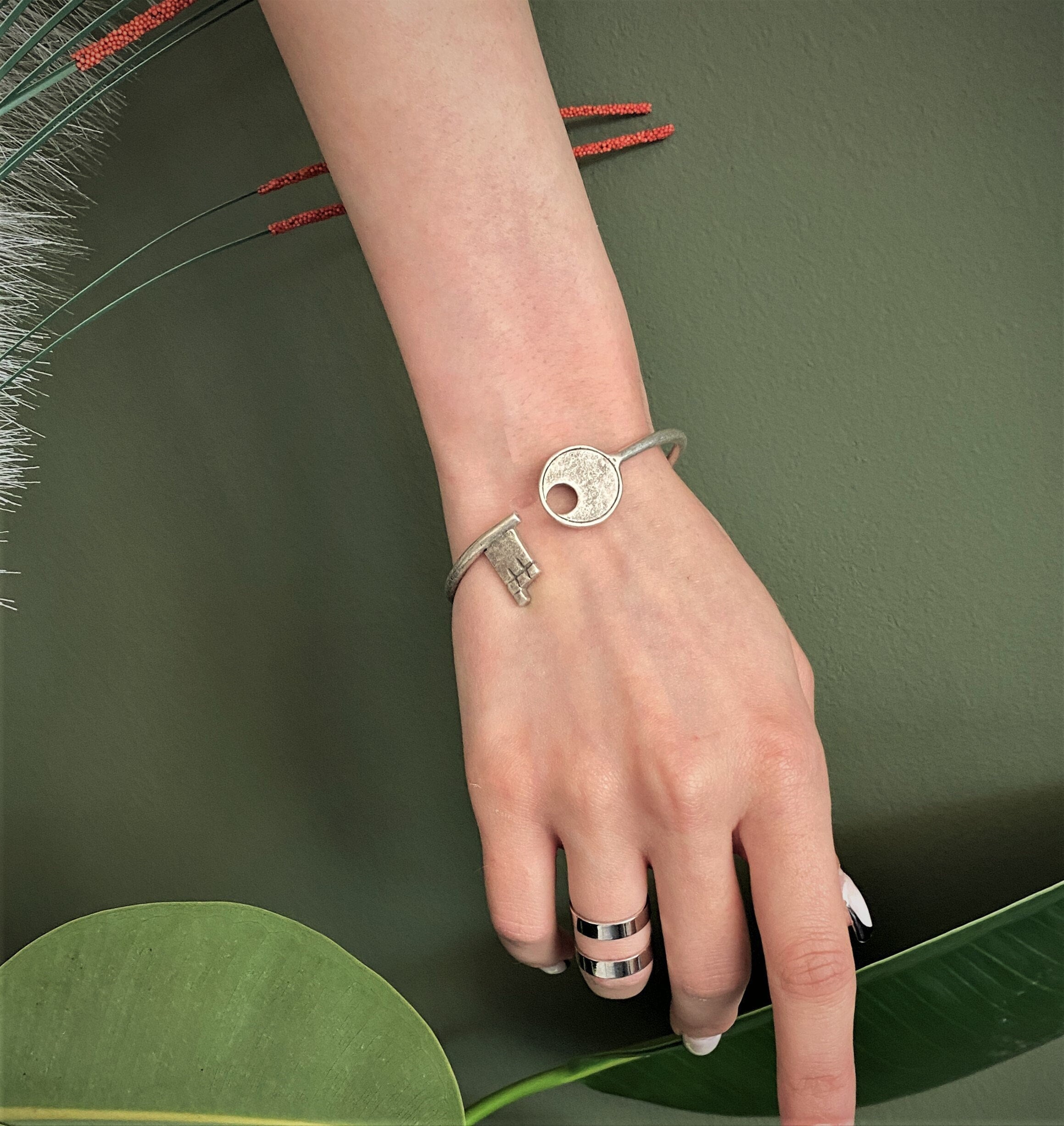 本日限定！niconico様専用 Silver Wavy Cuff ブレスレット