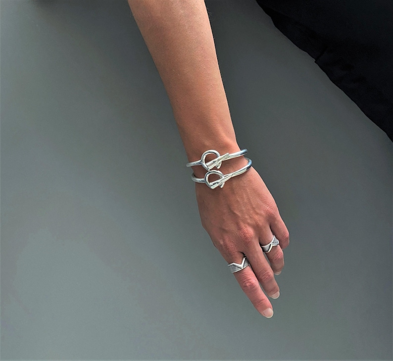 Womens Silver Pickaxe Cuff Bracelet: Unisex Urban Nail & Hammer Open Mattock Bangle image 9