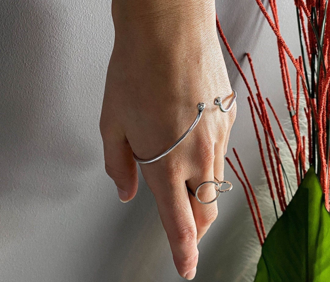 Urban Minimal Style Wired Circles Ring• Casual Geometric Mirror Finish ...