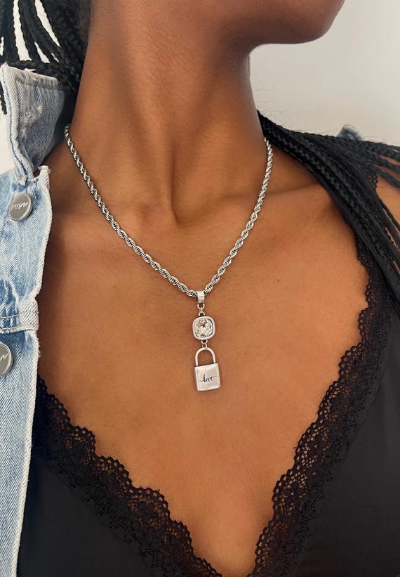 スワロフスキー PADLOCK ロープチェーンネックレス• グラムロック 
