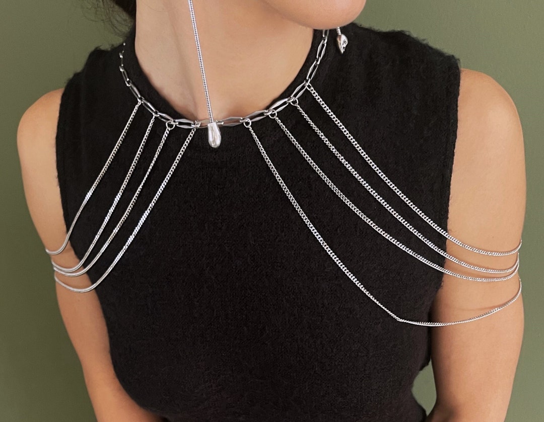 アクセサリー BCBG MaxAzria Interlocked Body Chain BCBG MaxAzria Interlocked Body Chain