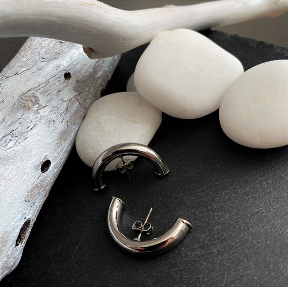 【IONSEOUL】Lips shirring hook top 5FM0047 drip_hoop_2.png?v=1725657996&
