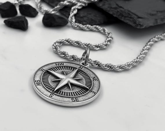 North Star Compass Layered Necklace Set: Stainless Steel Twisted Pendant & Minimal Alternating Link Chain