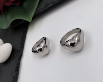 Statement Silver Waterproof Chunky Glossy Heart Ring: Stainless Steel Vintage Style Love Ring
