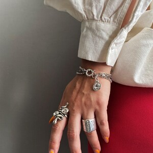 Bracciale multicatena in argento con cristalli Swarovski, bracciale a tre fili audace con cristalli, elegante bracciale a catena stile Uno de 50 da donna, regalo per la fidanzata immagine 7