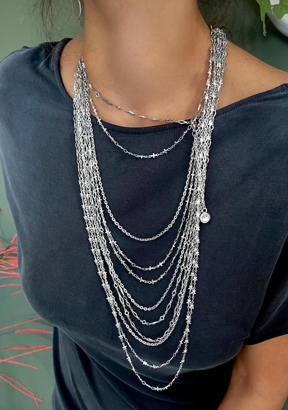 Grigio Nero Statement Dichiarazione Collana Cascata Multi Strati Lunga Catena con Blu Cristallo Perline Charms Pendente