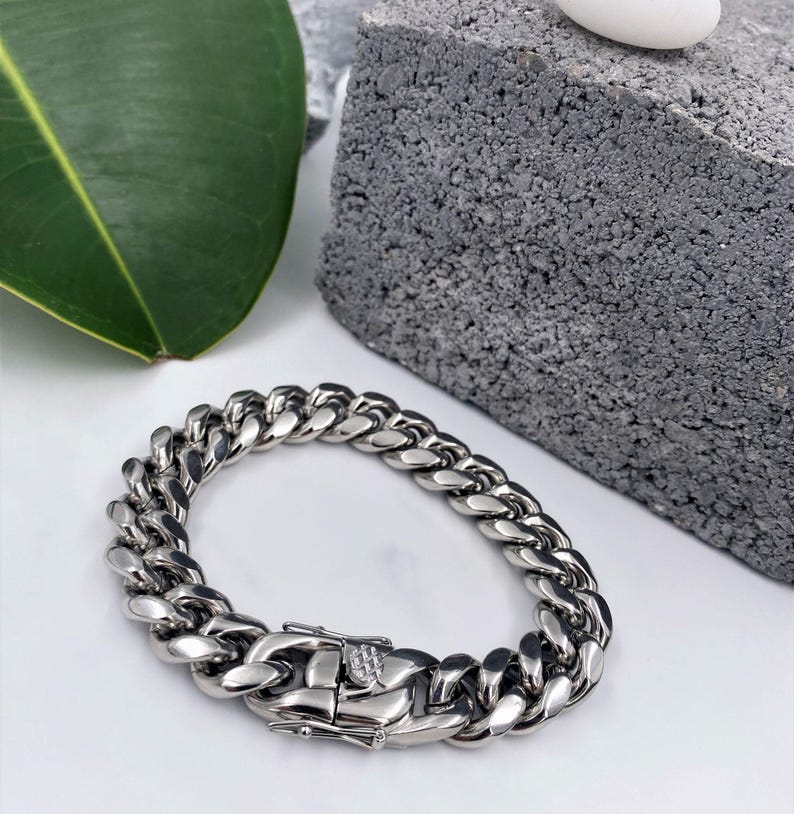 Chunky Stainless Steel Buckle Curb Chain Bracelet: Solid Waterproof Rock Style Chain
