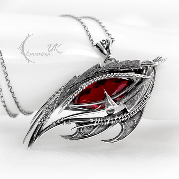 IZZYTH DRACO (dragon's eye)