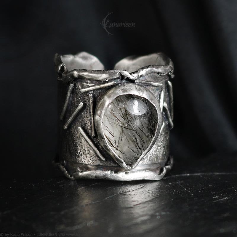 Handcrafted Brutalist Turmaline Quartz Ring: Oxidized Sterling