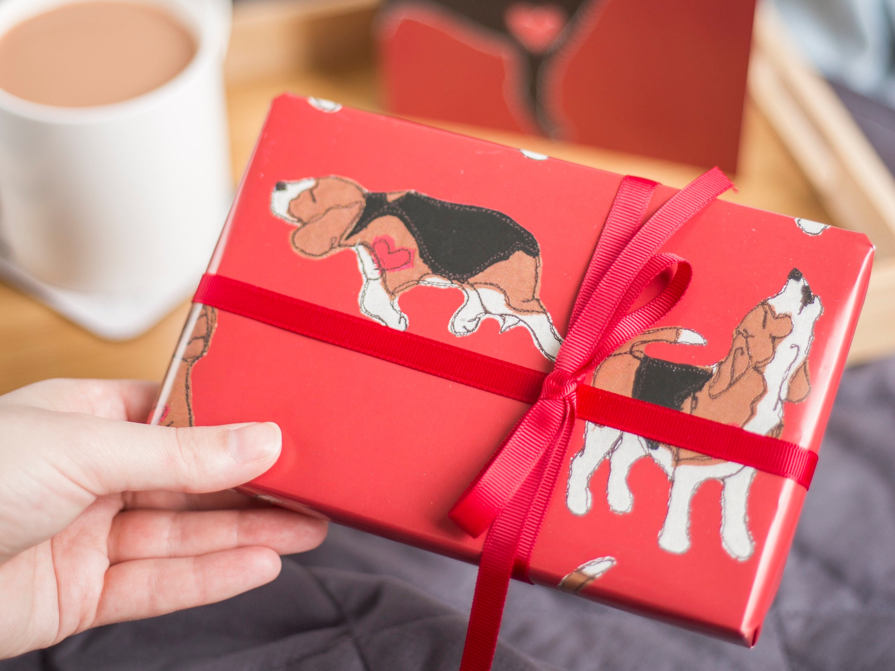 beagle wrapping paper