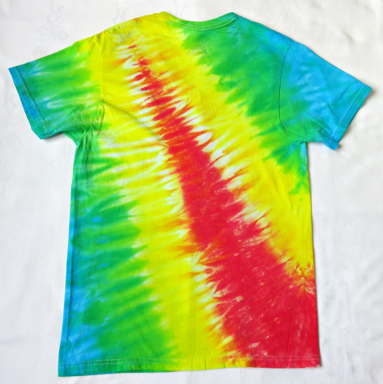 Sunny Batik Pattern Tie Dye Shirt Hippie Festival Shirt V | Etsy
