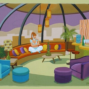 K&ouml;nnte beinhalten: Ein modernes Wohnzimmer im Stil der Jahrhundertmitte mit einem geschwungenen Sofa, zwei Sesseln und einem Couchtisch. Der Raum hat ein gro&szlig;es Fenster mit Blick auf eine Skyline. Eine Frau sitzt auf dem Sofa und an der Wand h&auml;ngt eine Tiki-Maske.
