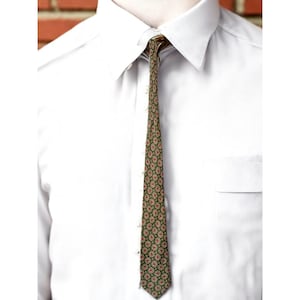Vintage 1970s Italian 100% Silk Tie—Vismara 1880 Milano