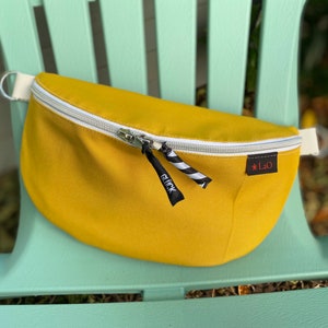 bum bag, belt bag, hip bag, crossbody bag