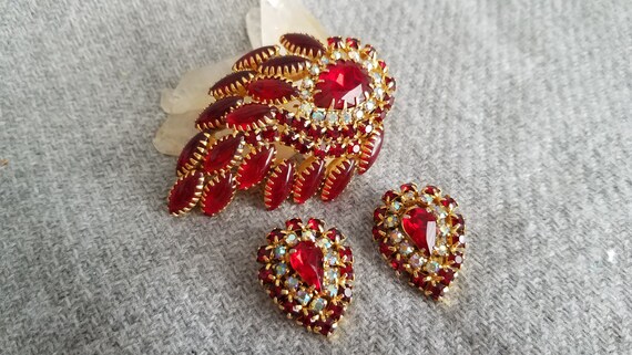 Vintage Red Rhinestone Brooch & Earring Set