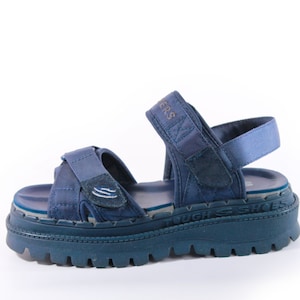 Skechers sandals platform online