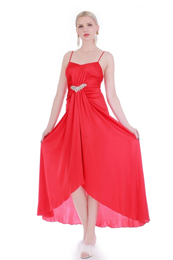 70s Disco Red Ruched Sparkly Sequin Disco Gown Ma… - image 10
