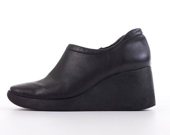 Minimal Black Wedge Platform Ankle Boots Slip On Shoes Women's Size USA 6.5 - 7