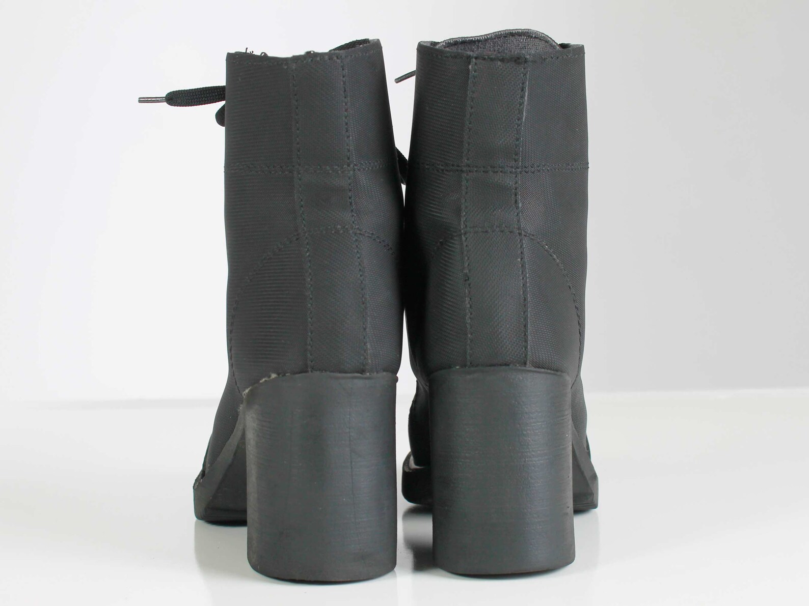 Vtg 90s GRAPHIQUE Made in Italy Black Canvas Lace up Chunky Block Heel ...