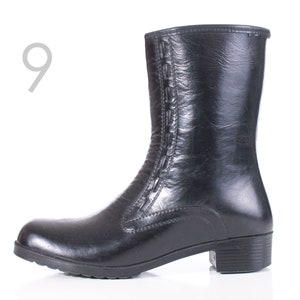 Vintage 60s Black Vinyl Rain Boots with Faux Sherpa Lining Made in the USA Women&#39;s Size 9