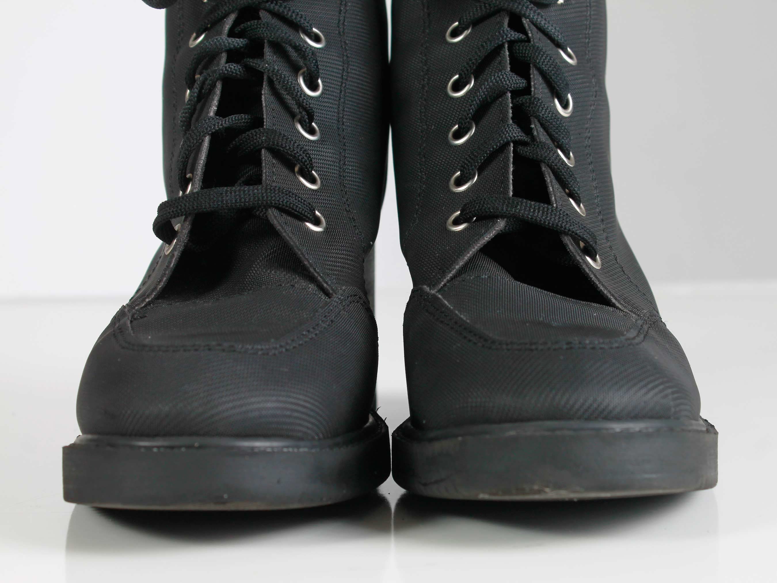 Vtg 90s GRAPHIQUE Made in Italy Black Canvas Lace up Chunky
