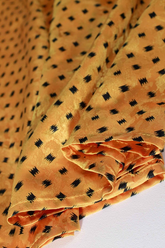 80s Silky Yellow and Black PLUNGE Shawl Collar Bl… - image 7