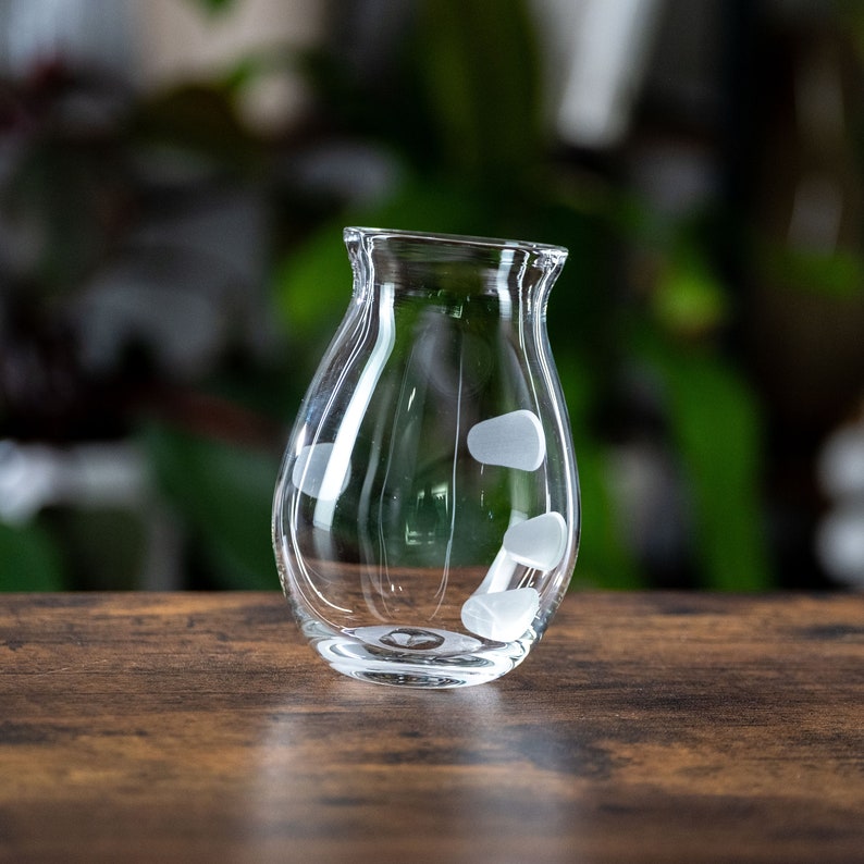 Hoppy Beer Glass, Universal Cut, Finger Prints, Carved Glass image 2