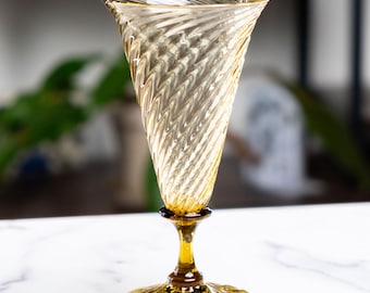 Founder&#39;s Goblet Series, Conical Stange with Twisted Optics