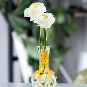 Lil' Bud Vase Pale Primrose