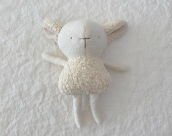 Cute sheep plush - Soft as a cloud - First Toy - Minimalist - Handmade - Unisex - Plush Toy - Eco-friendly nursery toy's - Baby shower