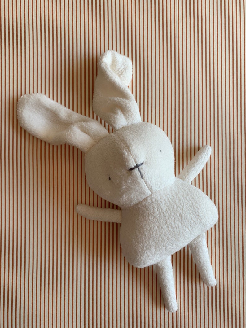 peluche lapin doux