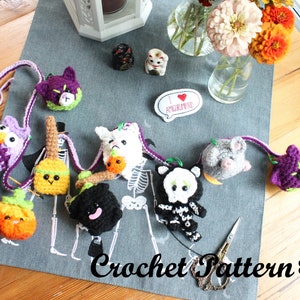 CROCHET PATTERN Spooky Halloween Garland crochet pattern Amigurumi food: Spooky cat, cat ghost, skeleton, pumpkin and more!