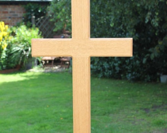 Cross in oak