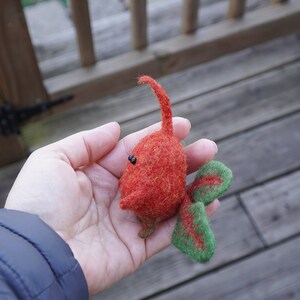 Beet wool figurine felted finger puppet Beetroot sculptureBeetroot image 8