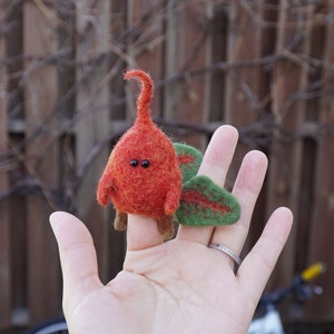 Beet wool figurine felted finger puppet Beetroot sculptureBeetroot image 7