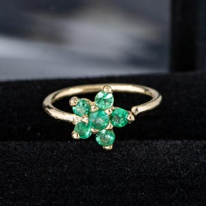 20G 14K Yellow Gold Emerald Flower Nose Ring, 6-stone 0.09ctw Emerald Star Nose Hoop Ring, Cartilage Helix Ring, Tragus Ring