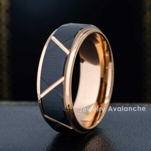 Aliança de casamento em ouro rosa e tungstênio preto bicolor - Anel masculino de carboneto de tungstênio, detalhe ranhurado, aliança de aniversário em tungstênio - GRAVAÇÃO GRÁTIS