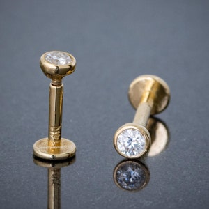 16G 14kt Gold Bezel Set 2.5mm Moissanite Labret Stud, Monroe Lip Ring, Internally Threaded Nose Stud, Unisex Tragus Stud, Sold per piece