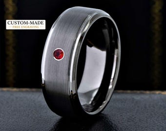 Anillo de tungsteno color gris plomo, anillo de rubí para hombre, alianza de boda con piedra roja, regalo para él, anillo de promesa para hombre, anillo de piedra natal de julio, alianza de aniversario
