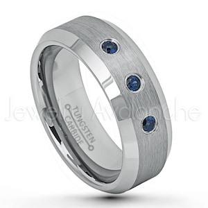 Heren wolfraam jubileumring 0,21 ctw blauwe saffier ring met 3 stenen, geborstelde afwerking comfortabele pasvorm afgeschuinde wolfraamcarbide trouwring TN635BS