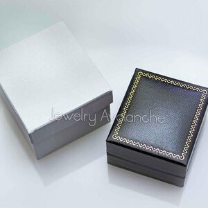Anillo de tungsteno negro con corte tubular y esmeralda, alianza de boda para hombre, anillo con piedra preciosa verde, regalo para él. imagen 10