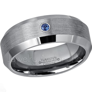 Ring wolfraam geboortesteen september, ring 0,07 kt blauwe saffier, 8 mm geborstelde, comfortabele pasvorm, afgeschuinde rand wolfraamcarbide trouwring TN003BS